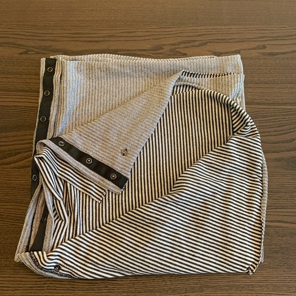 Lululemon Vinyasa. Soft! - Picture 2 of 2